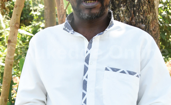 Sheikh Ismail Ssebuliba ng'annyonnyola. Sheikh Ismail Ssebuliba ng'annyonnyola.