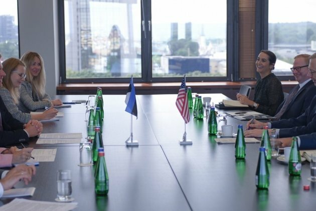US Tries to Extend UN Arms Embargo on Iran Despite Obstacles