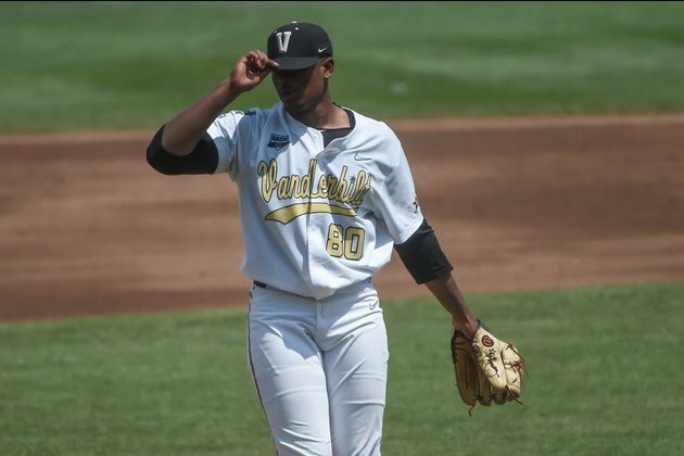 Rangers sign No. 3 pick RHP Kumar Rocker