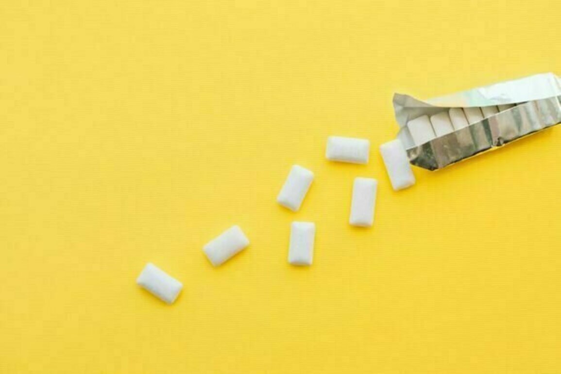 Chewing gum: another way for microplastics to enter your body?