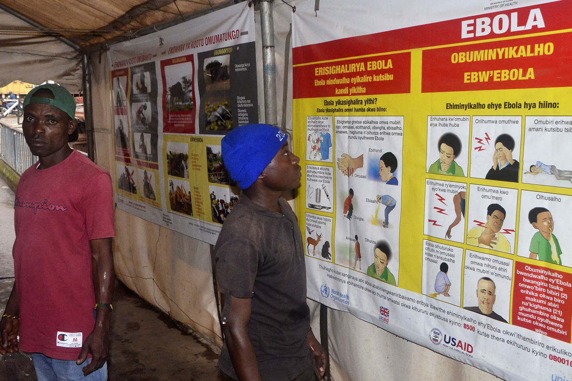 UGANDA-MPONDWE-BORDER POINT-EBOLA OUTBREAK-HEALTH MEASURES