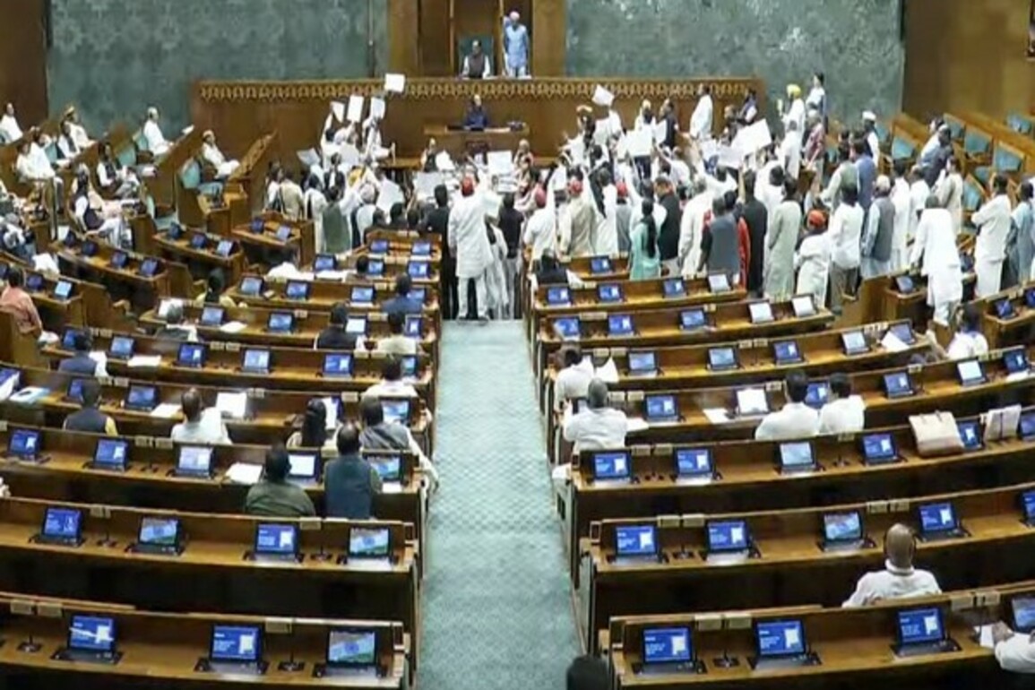 Lok Sabha, Rajya Sabha adjourned till noon amid ruckus