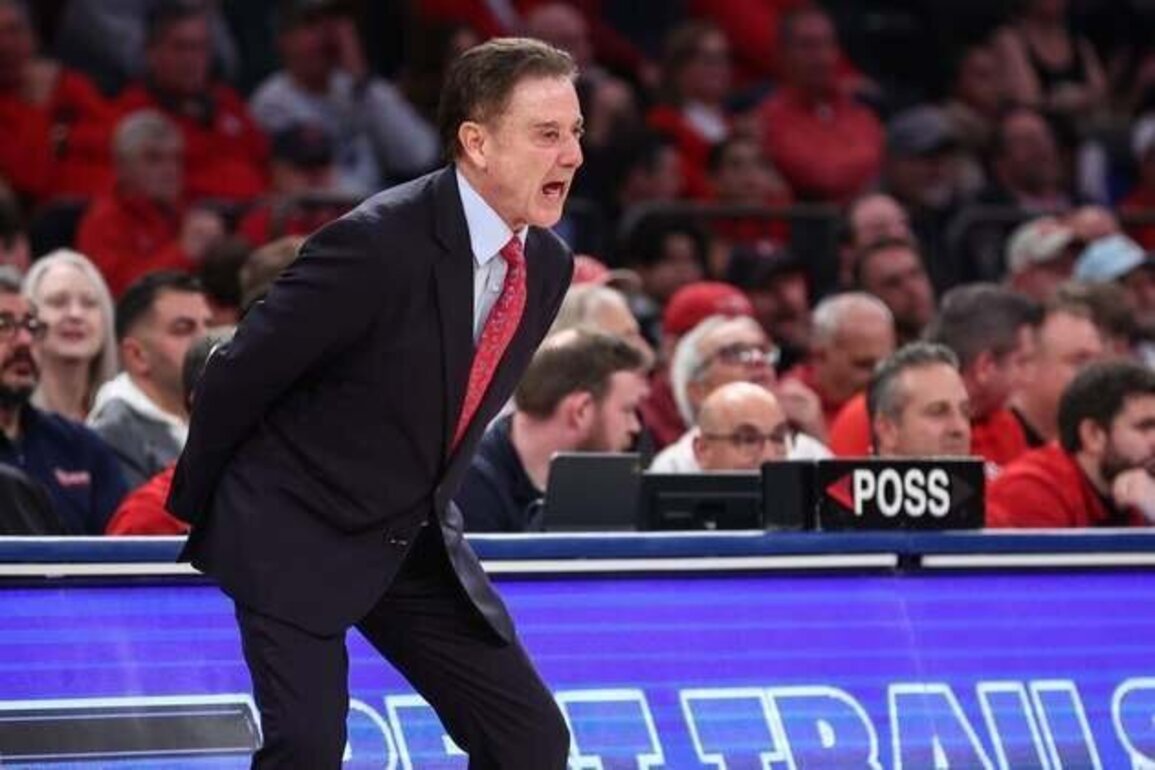 No. 22 St. John's clashes with Iona as Rick Pitino faces former team