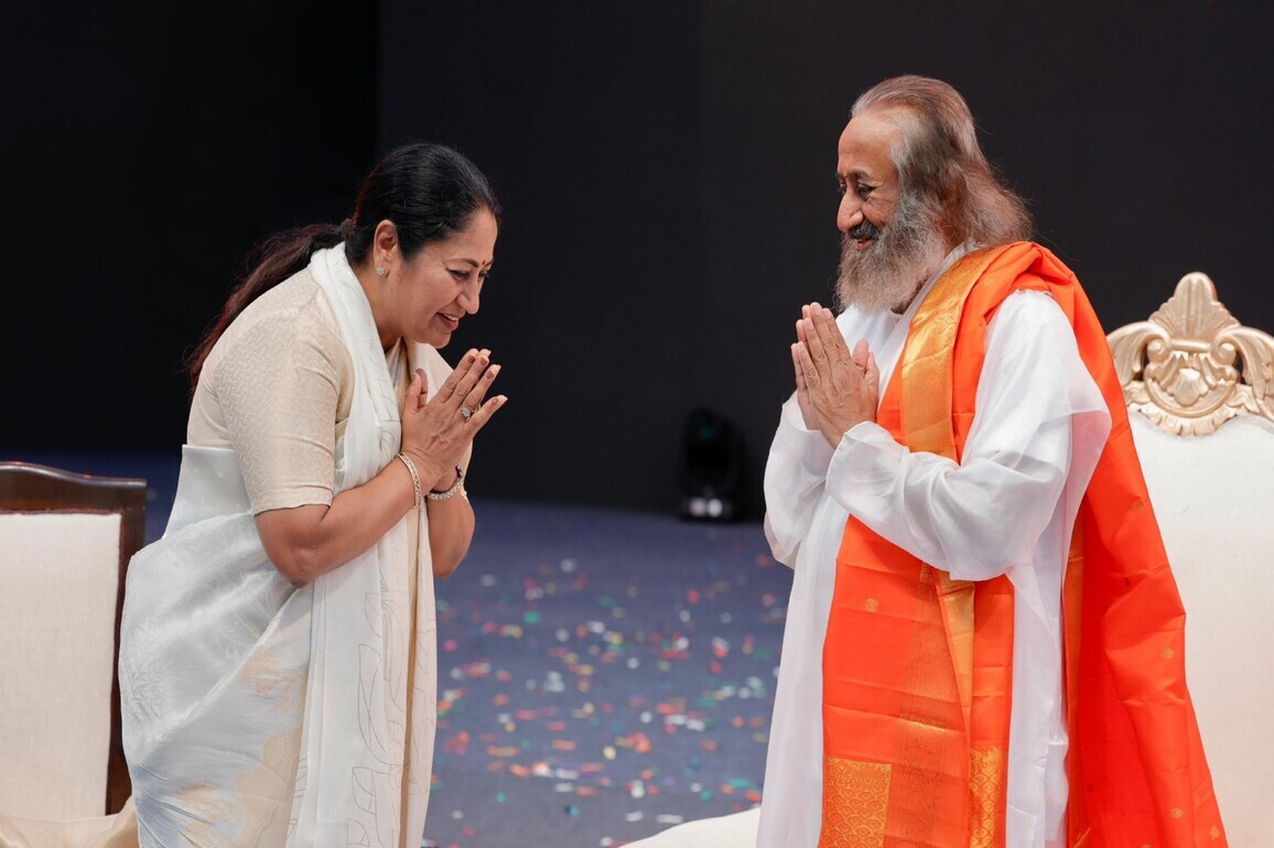 "Whenever Gurudev Sri Sri Ravi Shankar visits Delhi, entire city comes alive with a renewed vibrance": CM Rekha Gupta