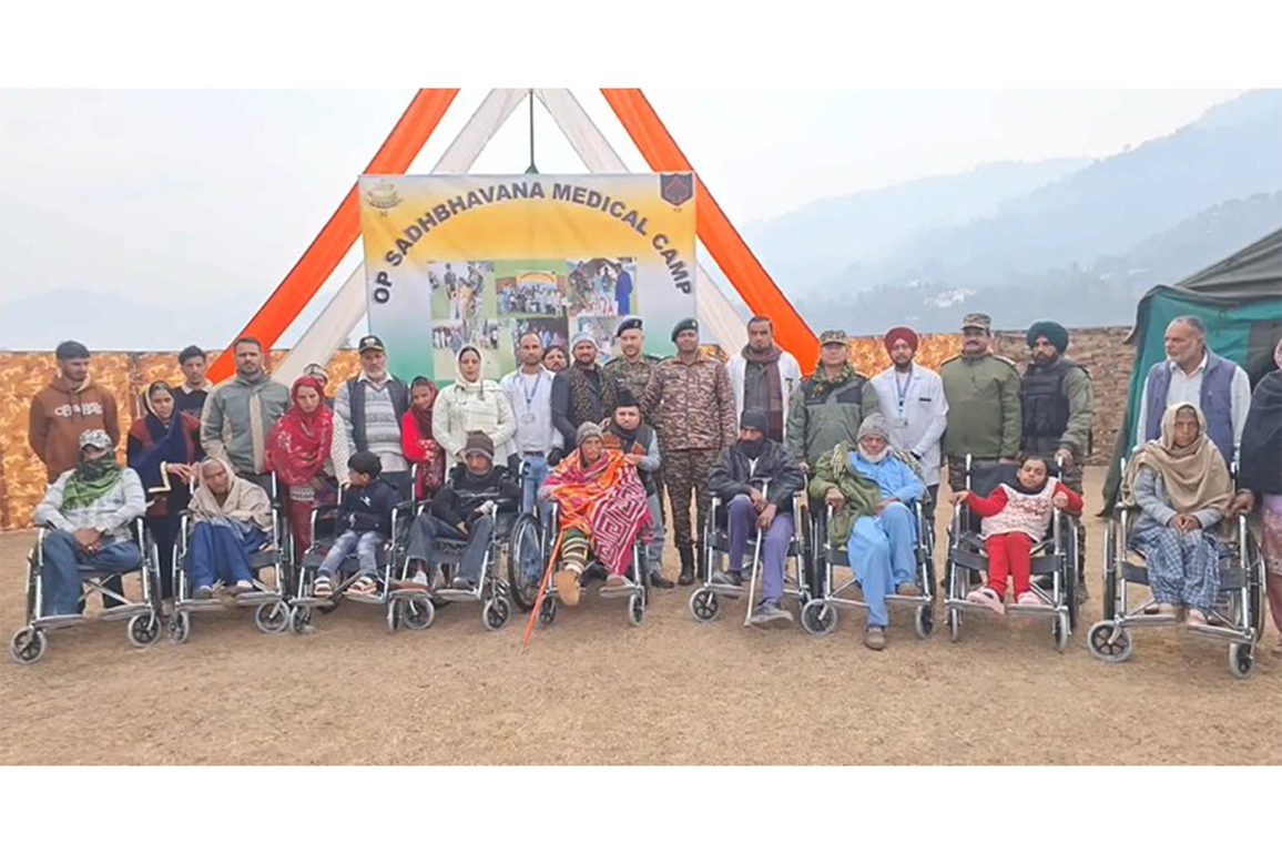 Indian Army organises free veterinary-cum-medical camp for villagers in Poonch