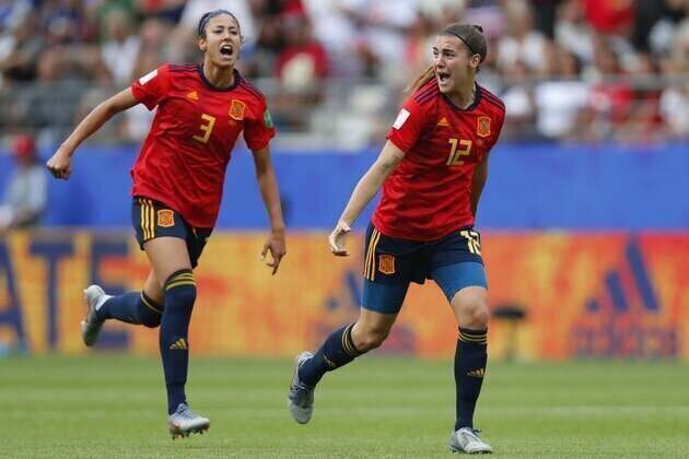 Chicago signs Spain star Leila Ouahabi to 3-year deal