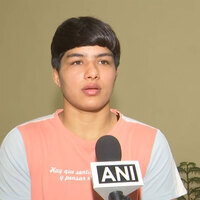 Wrestlers Priya, Diksha Malik eye Asian Games glory; highlights impact of Fit India Sundays on Cycle