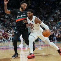 Cavaliers shoot past Spurs thanks to 4th-quarter outburst