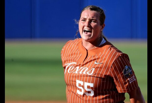 Mac Morgan dominates as Texas clubs Florida at WCWS