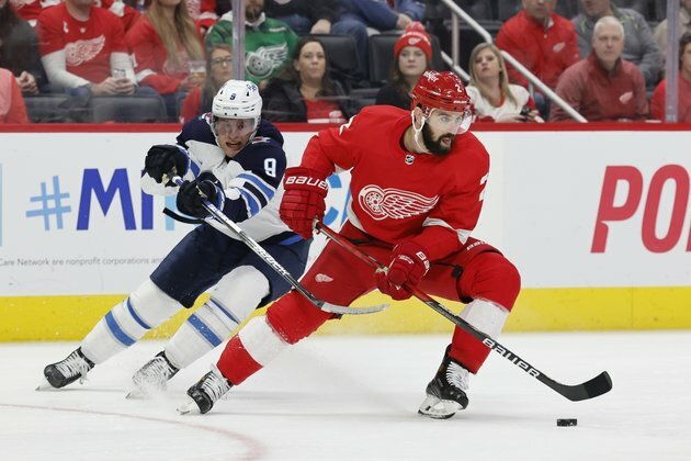 Andrew Copp scores twice as Jets blank Red Wings