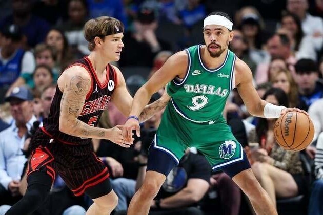 Ryan Nembhard totals 23 assists as Mavericks roll past Bulls
