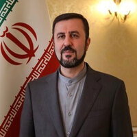 Iran warns of "decisive" response over deployment of French, British warships in Strait of Hormuz