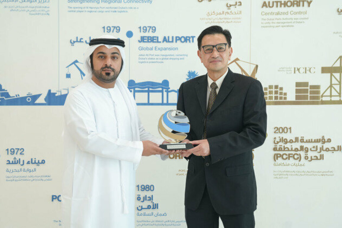 Dubai Ports Authority, Maritime Authority of Singapore discuss advancing excellence in ports industry