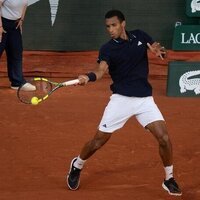 Felix Auger-Aliassime coasts into first French Open quarterfinal