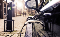  Octopus Energy launches new offer that halves on-street EV charging costs
