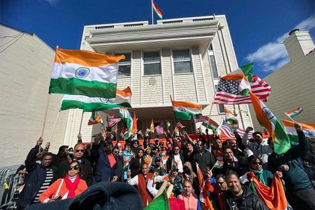 US: Indians gather in solidarity outside Indian consulate in San Francisco after attack
