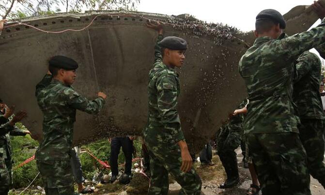 Mozambique debris to be sent to Australia for MH370 analysis Mozambique debris to be sent to Australia for MH370 analysis
