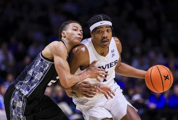 Xavier hangs on, beats spiraling Georgetown