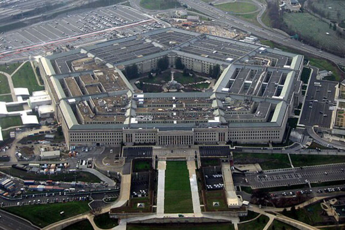 Dozens exit Pentagon after rejecting curbs on news coverage
