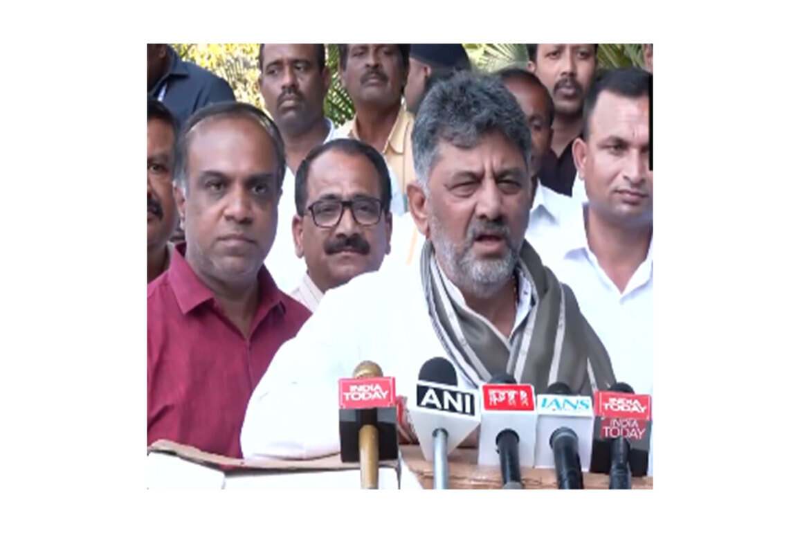 "Central govt should debate this, come out with stand": DK Shivakumar on LPG shortage