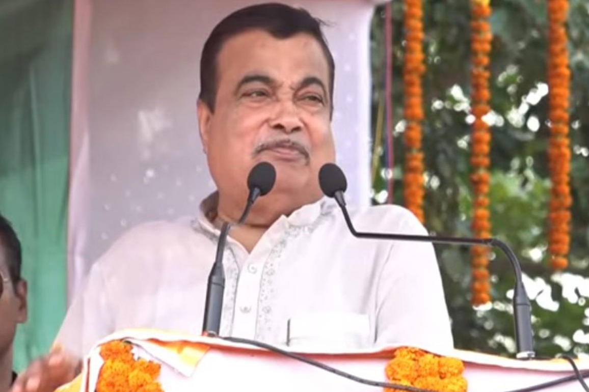 Union Minister Nitin Gadkari congratulates Bihar CM Nitish Kumar, new cabinet