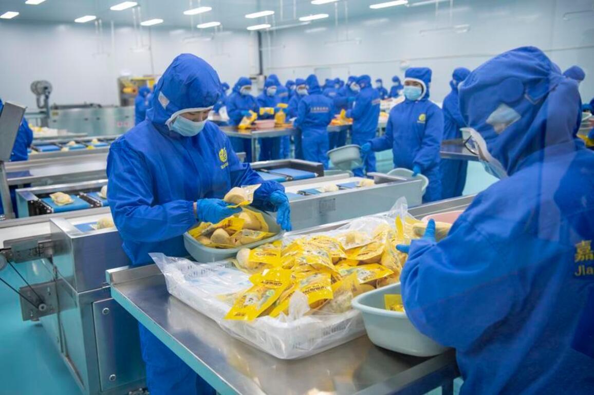 First sea-shipment of Indonesian frozen durian arrives in China, opening new trade route