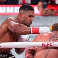 Anthony Joshua returns to gym following fatal Nigeria car crash
