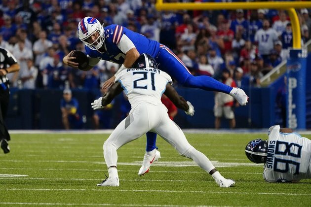 Josh Allen tosses 4 TDs as Bills crush Titans
