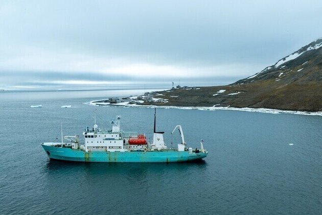 Norway seizes Russian Arctic science vessel at Kievs request