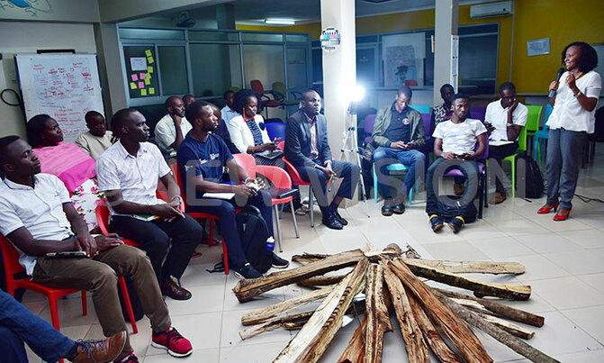 Young entrepreneurs tipped on customer care Young entrepreneurs tipped on customer care