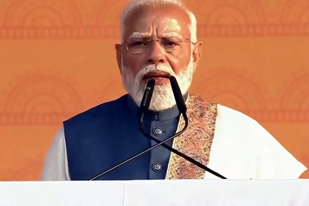"Spirit of Christmas brings happiness to millions of Christian families in India today": PM Modi
