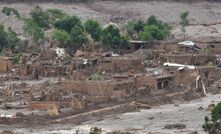 The community of Bento Rodrigues was flooded by the release of mine tailings. Photo: Antonio Cruz (Agência Brasil)