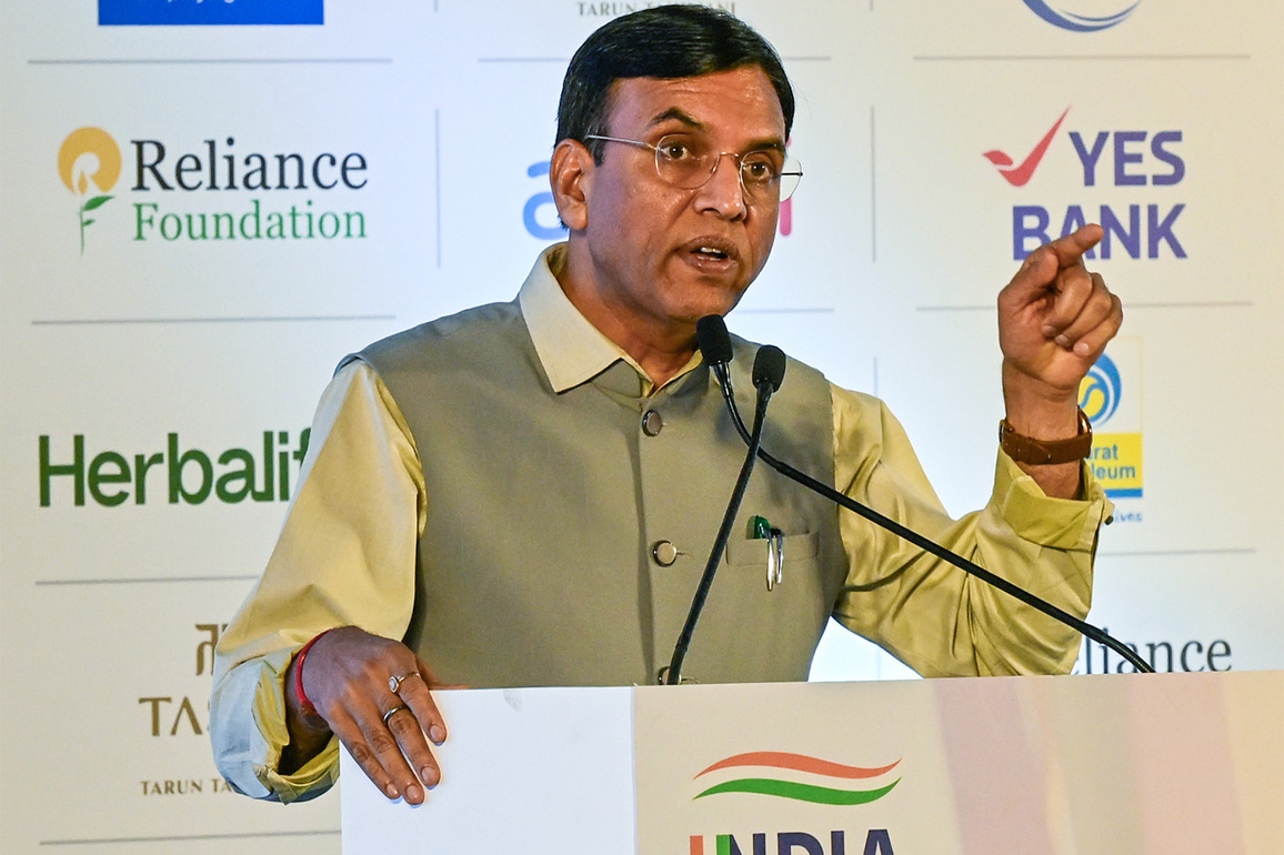 Mansukh Mandaviya virtually inaugurates foundation stone laying of Rs 75 Crore High Performance Centre at SAI NSSC Bengaluru