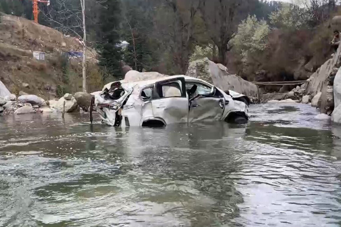 Two killed, two injured after vehicle plunges into river in J-K's Bhaderwah