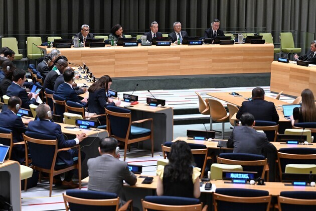 UN-WANG YI-GROUP OF FRIENDS OF GLOBAL GOVERNANCE-MEETING