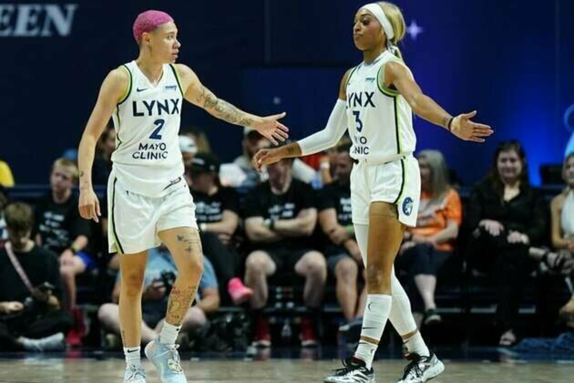 Napheesa Collier helps Lynx handle Sun
