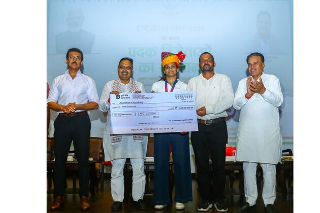 Rajasthan CM Bhajan Lal Sharma felicitates CWG 2026 medal winners, distributes cash rewards