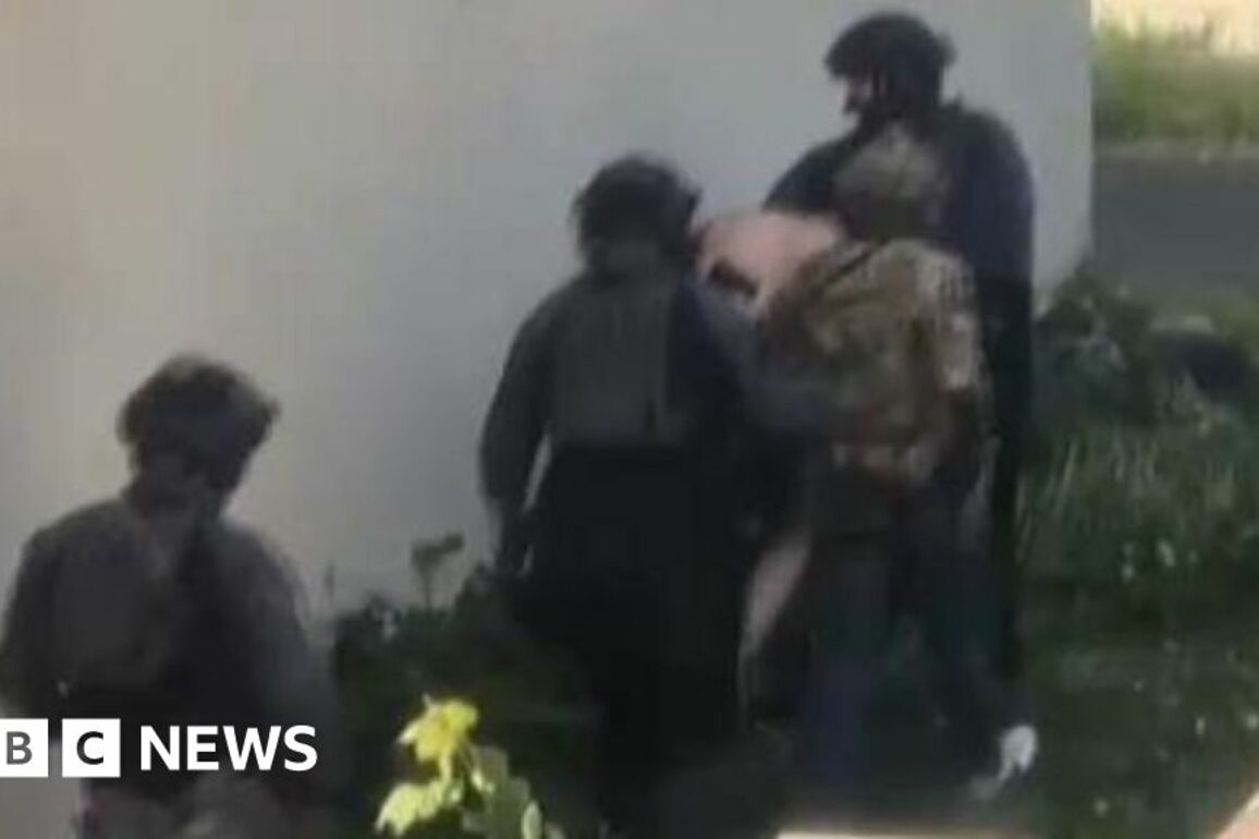 Eight men arrested in two separate anti-terror operations, Met police says