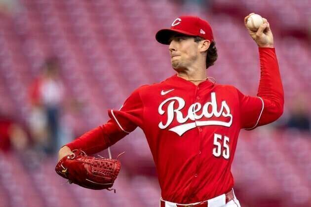 Reds place LHP Brandon Williamson (shoulder) on 15-day injured list
