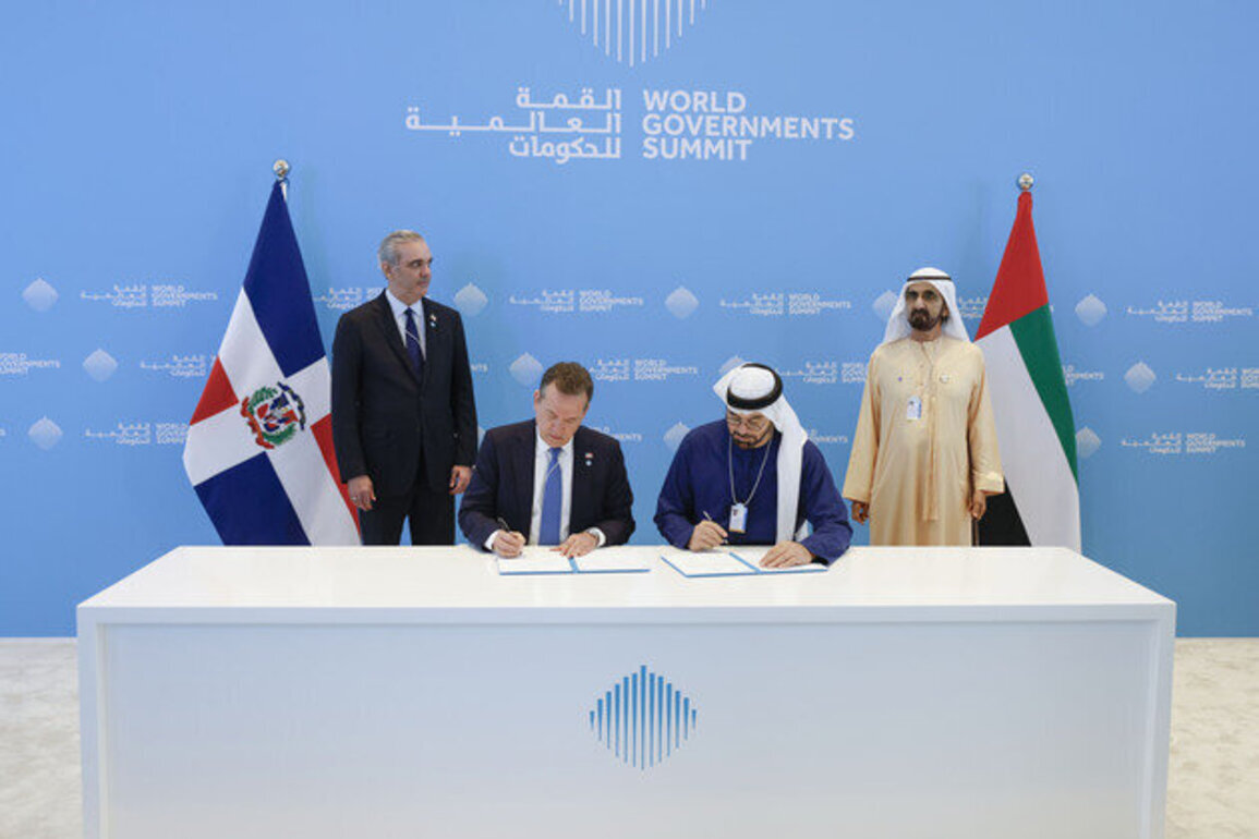 Mohammed bin Rashid witnesses signing of MoU to host WGS-Latin America regional dialogue in Dominican Republic