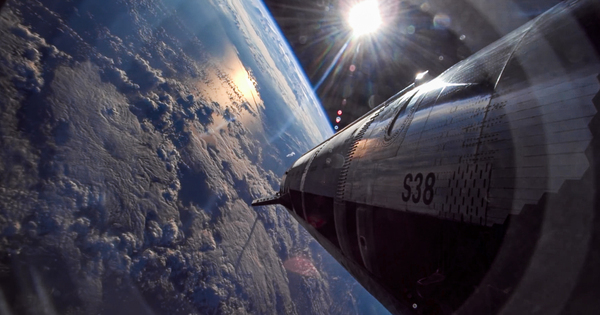 SpaceX seeks $75 billion raise in unprecedented public debut