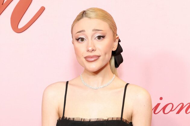 Ariana Grande lookalike sparks concern by going for cosmetic surgery to look more like her idol