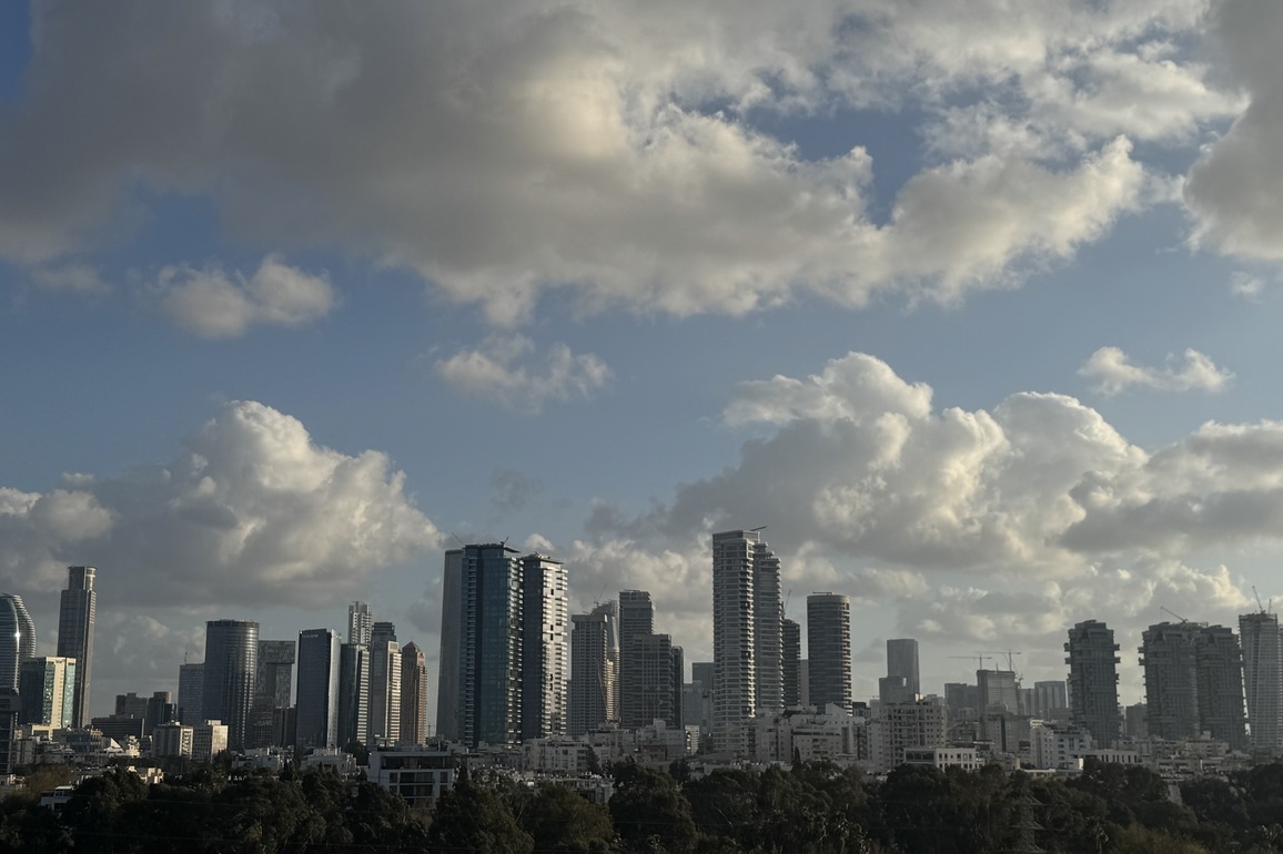 Photo Flash | U.S. authorizes departure of some embassy personnel from Israel over safety risks