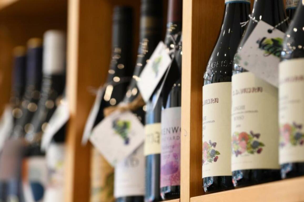 Tariff risks US market crash for humble Aussie wines