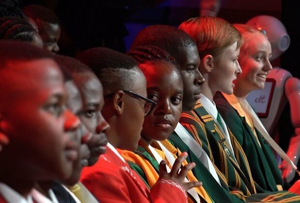 2 Soweto schools excel in 2019, despite pupils&#039; challenges at home