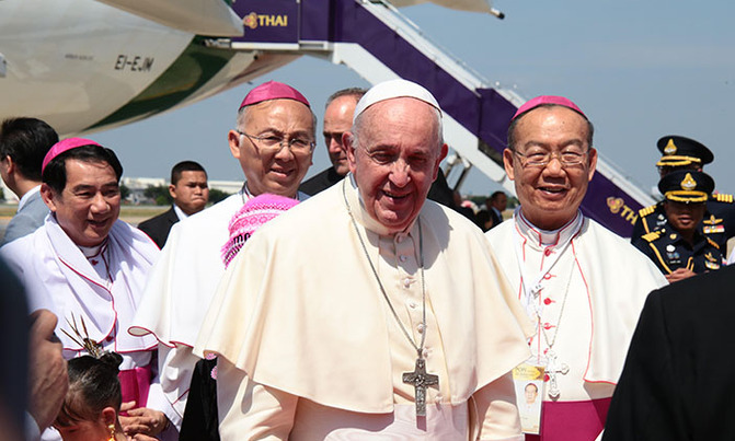 Pope Francis in Thailand for a two-country Asian tour Pope Francis in Thailand for a two-country Asian tour