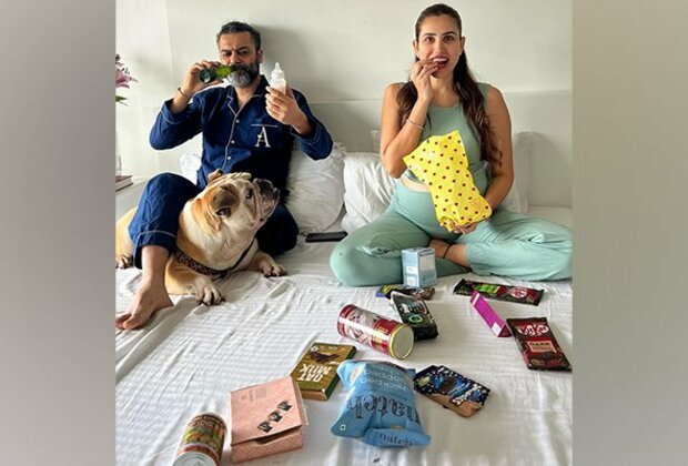 "From beer bottles to baby bottles": Sonnalli Seygall announces pregnancy