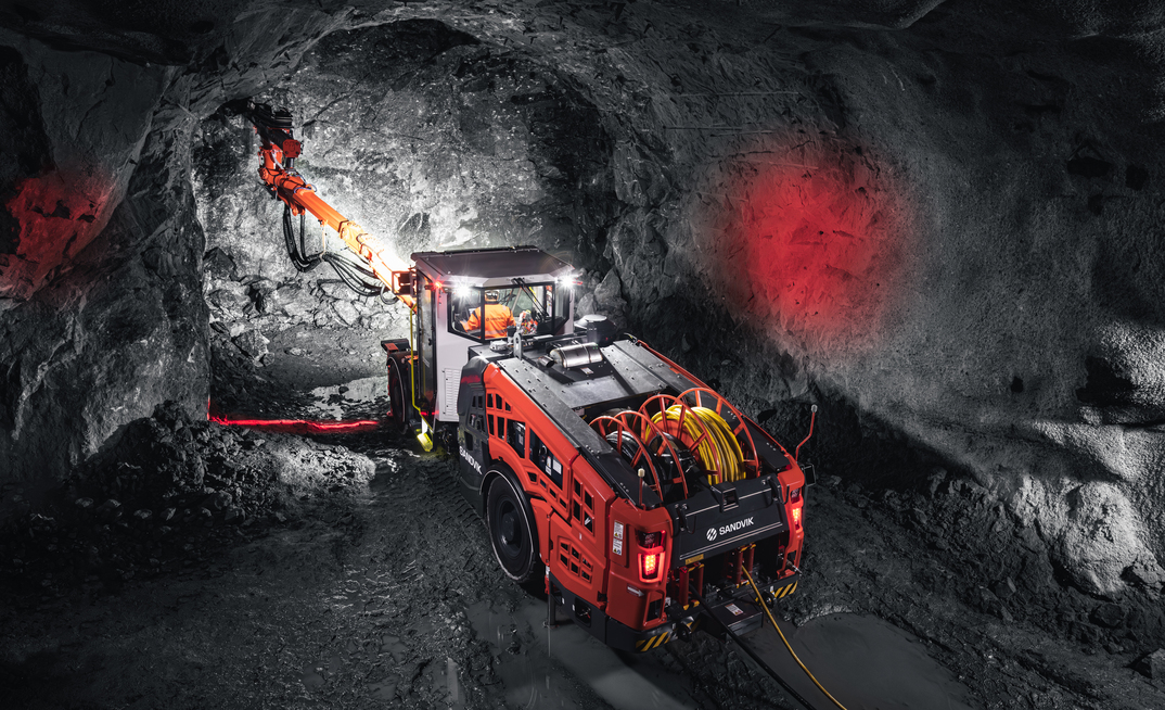 Sandvik DD312i is an advanced single boom development drill