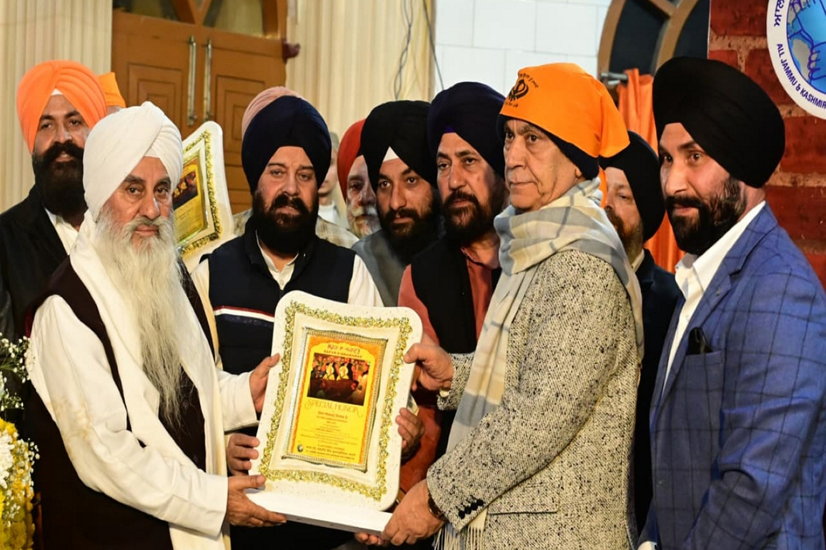J-K: LG Manoj Sinha pays tributes to 'Sahibzadas' on 'Veer Baal Diwas'