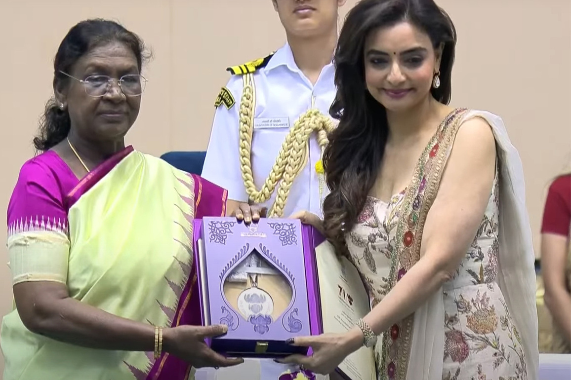 Vaibhavi Merchant wins National Film Award for Best Choreography, friend Rani Mukerji captures this special moment on her phone